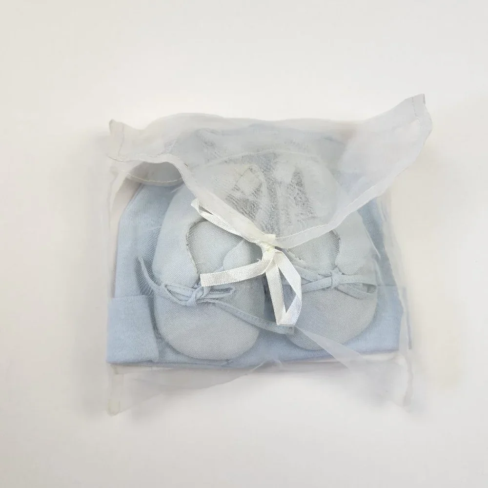 NWT Baby Gap Set of Beanie Cap Rattle Booties 6-12 months